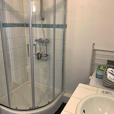 Spacieux Studio Avec Patio - Proche Centre * ליבורן